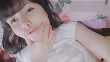 Gadis Perawan Hana Lily Masturbasi dengan Nikmat